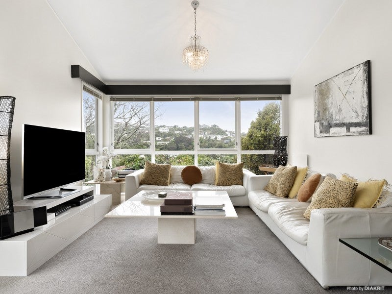 7 Izard Road, Khandallah, Wellington - Carousel 2