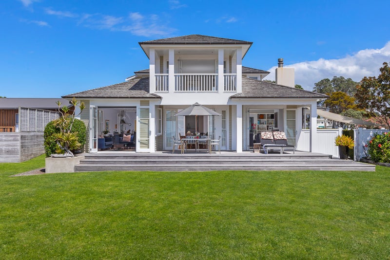 117 Ladies Mile, Manly, Whangaparaoa - Carousel 1