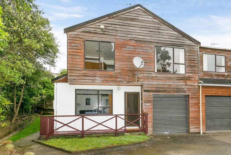 43B Lyndfield Lane, Newlands, Wellington - Carousel 1