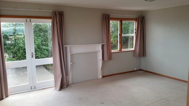 20 Herewini Street, Titahi Bay, Porirua - Carousel 2
