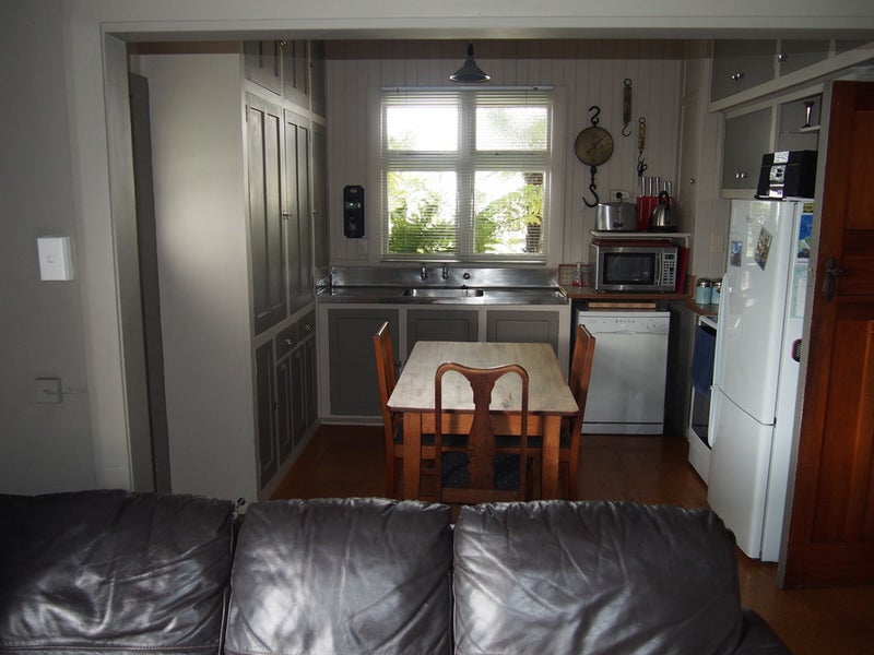 198 Chalmers Avenue, Hampstead, Ashburton - Carousel 2