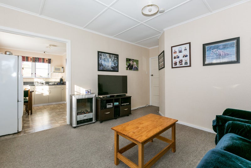 42 Russell Road, Marewa, Napier - Carousel 2