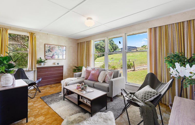 14 Arero Place, Titahi Bay, Porirua - Carousel 2