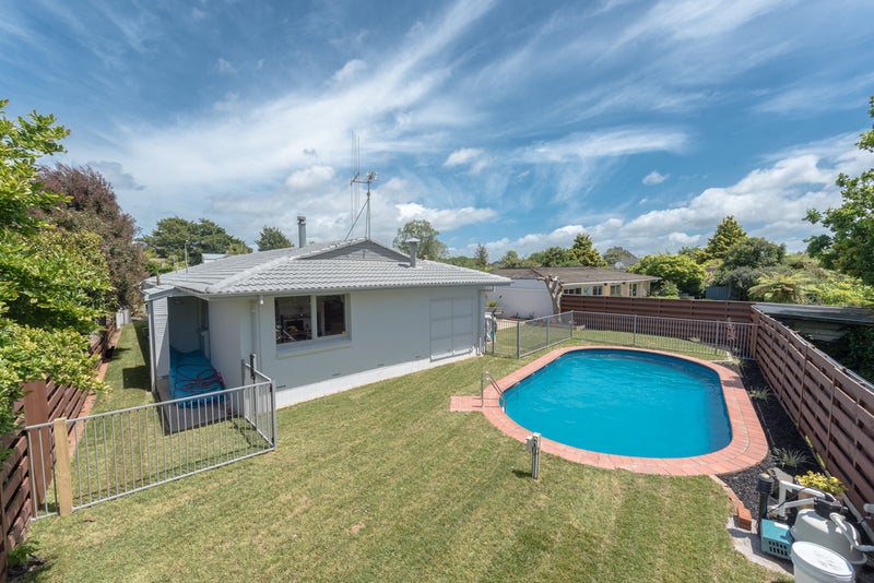 58 Hooker Avenue, Chedworth, Hamilton - Carousel 18