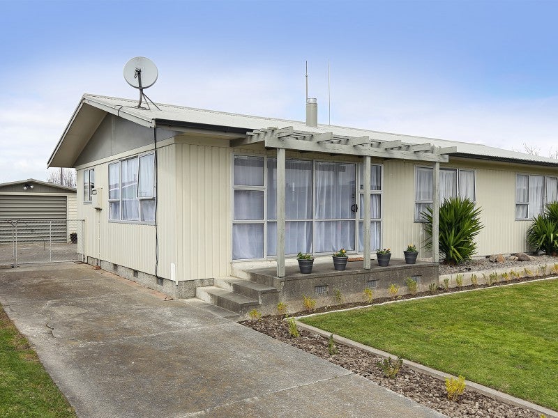 23 Fife Crescent, Tamatea, Napier - Carousel 1