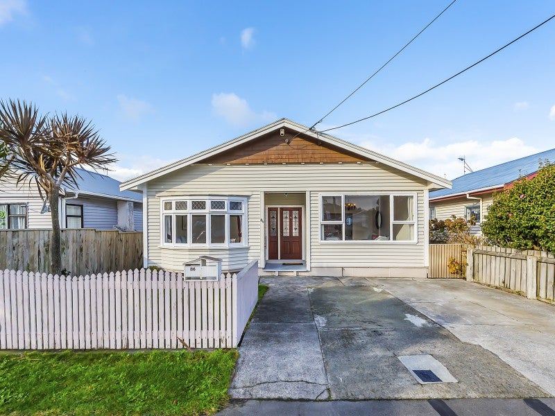 86 Kauri Street, Miramar, Wellington - Carousel 1