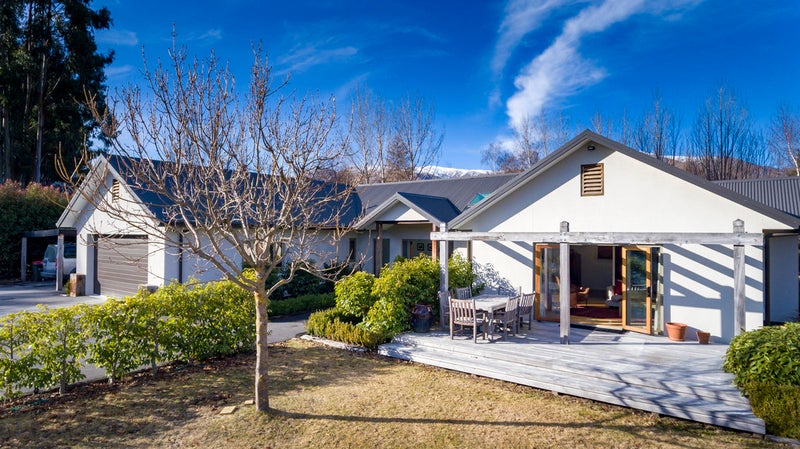 570 Speargrass Flat Road, Lake Hayes, Queenstown - Carousel 1