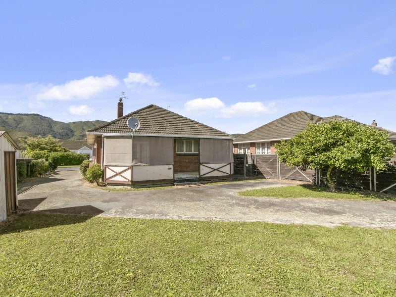 35 Hewer Crescent, Naenae, Lower Hutt - Carousel 2