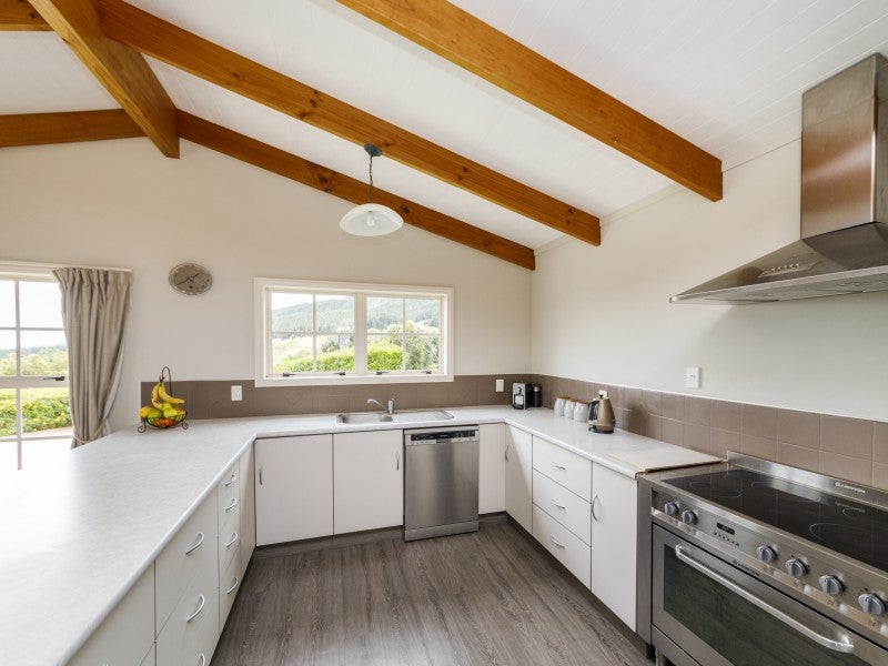 166 Ridgeview Road, Redwood Valley, Richmond - Carousel 2