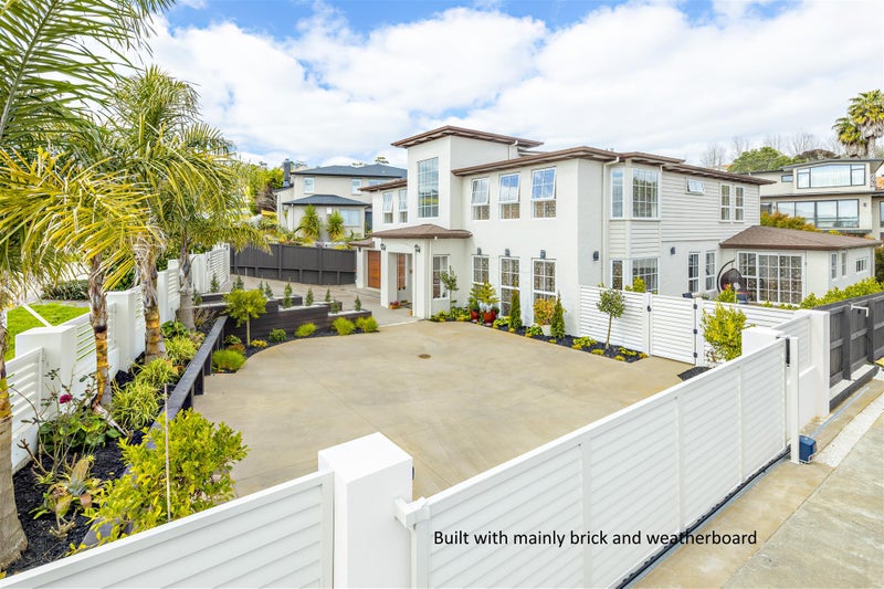 65D Point View Drive, East Tamaki Heights, Auckland - Carousel 1