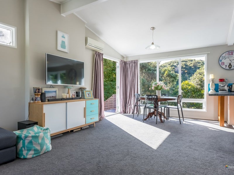 100 Hill Road, Belmont, Lower Hutt - Carousel 2