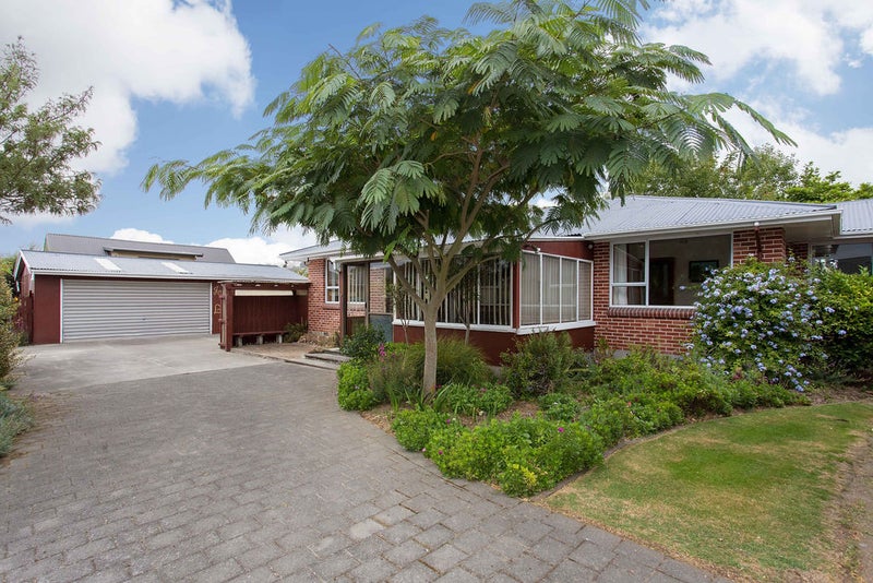 2/15 Tuscany Place, Beckenham, Christchurch - Carousel 1