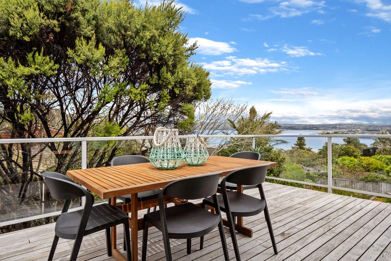 24 Mayall Avenue, Beach Haven, Auckland - Carousel 1