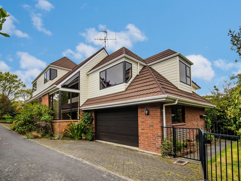 17 Hatton Street, Karori, Wellington - Carousel 1