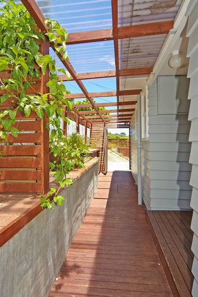 121 Totara Road, Miramar, Wellington - Carousel 2