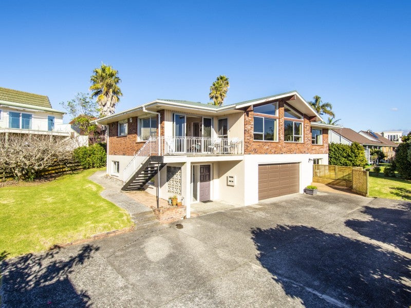 12 Kiriwai Place, Matua, Tauranga - Carousel 2