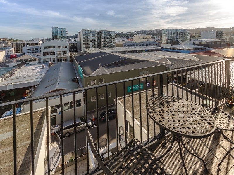 6/23 Tennyson Street, Te Aro, Wellington - Carousel 13