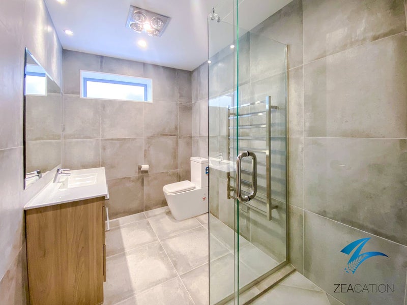 106 Admirals Court Drive, Greenhithe, Auckland - Carousel 2