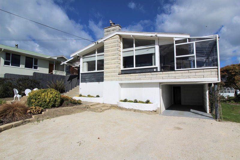 33 Arrow Crescent, Holmes Hill, Oamaru - Carousel 2