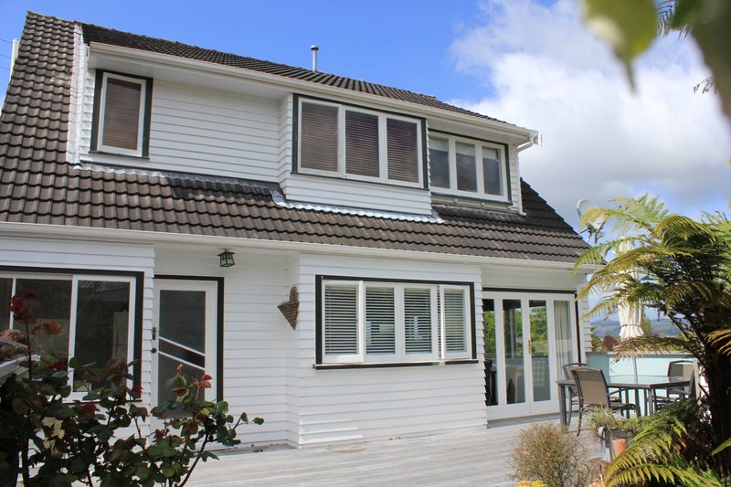 2C Pah Road, Kawaha Point, Rotorua - Carousel 26