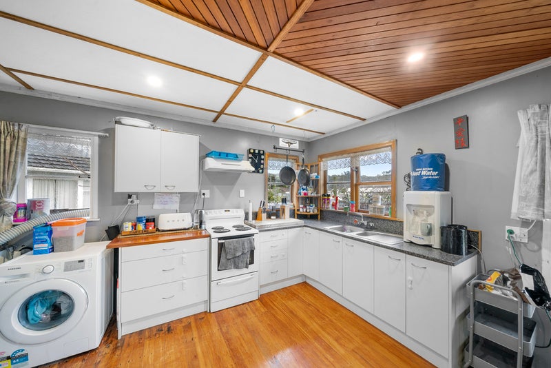 18 McKay Street, Wainuiomata, Lower Hutt - Carousel 2