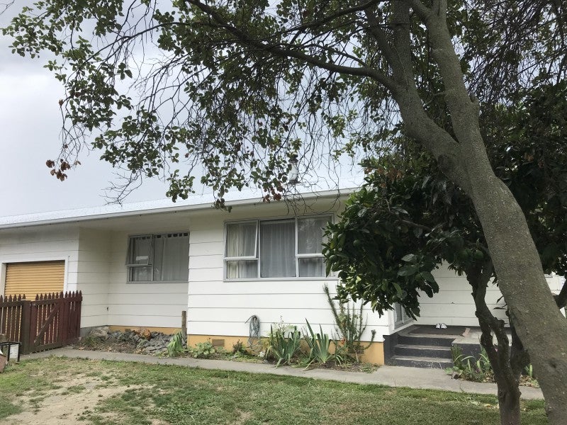 1 Burton Crescent, Flaxmere, Hastings - Carousel 6