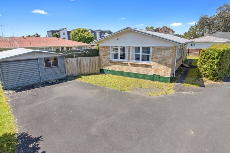 37A Cameron Road, Hamilton East, Hamilton - Carousel 2
