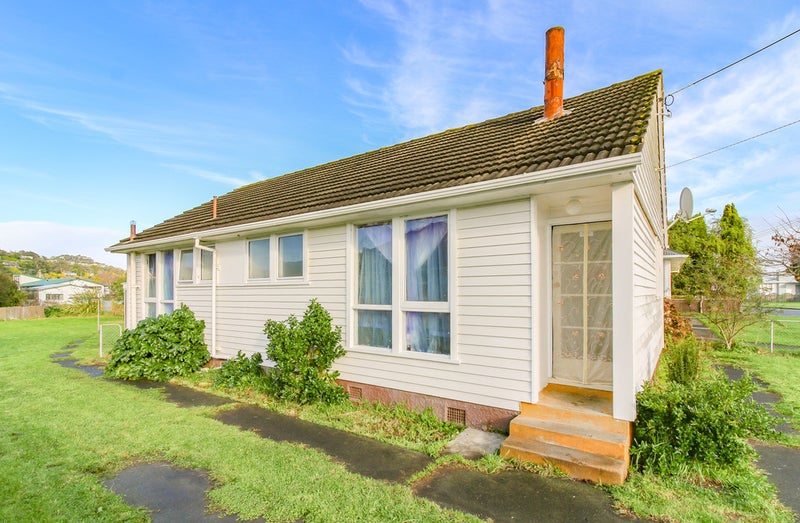 27 Matarawa Street, Whanganui East, Whanganui - Carousel 15