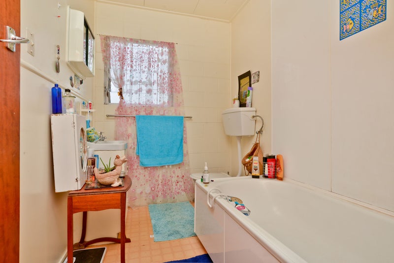 79D Firth Street, Hamilton East, Hamilton - Carousel 10