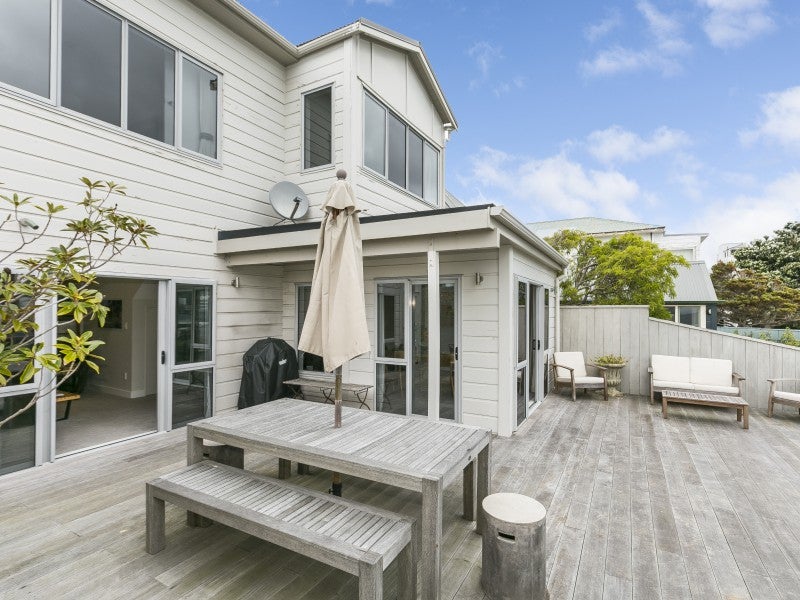 65 Roxburgh Street, Mount Victoria, Wellington - Carousel 1