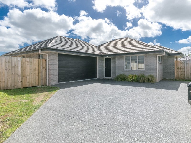 7 Teatree Close, Huntington, Hamilton - Carousel 1