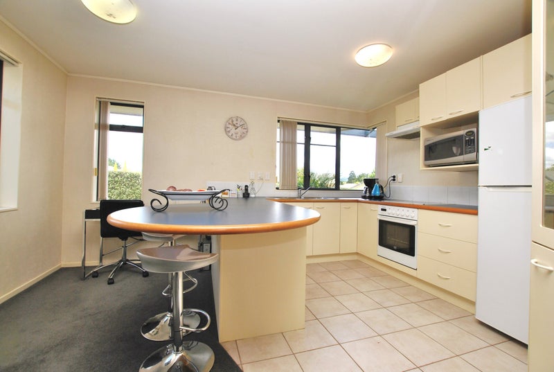 92 Kingdale Road, Henderson, Auckland - Carousel 2