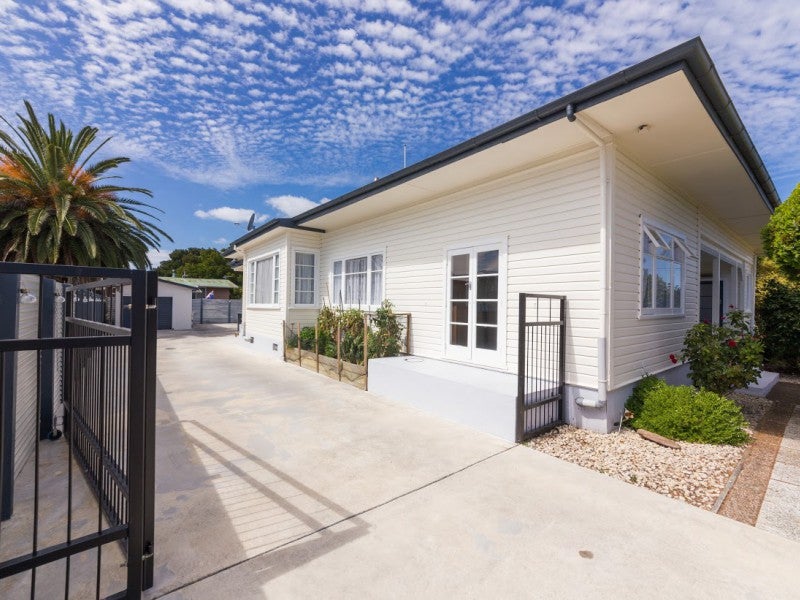 923 Riverslea Road South, Akina, Hastings - Carousel 1