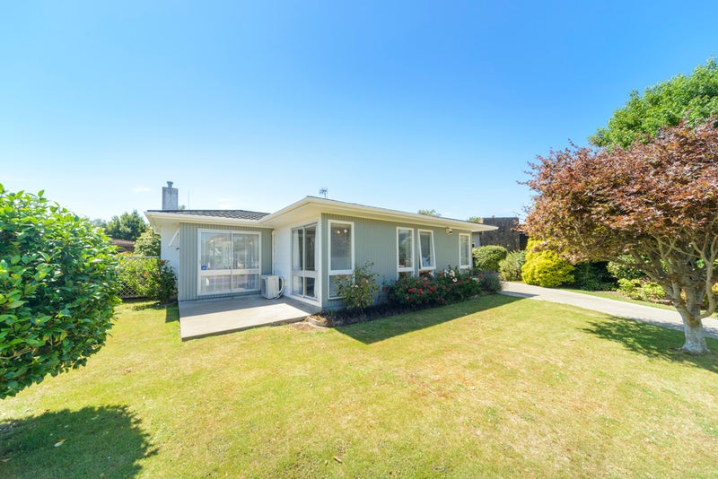 77 Wikiriwhi Crescent, Awapuni, Palmerston North - Carousel 2