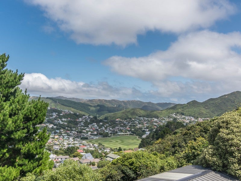 93B Montgomery Avenue, Karori, Wellington - Carousel 2