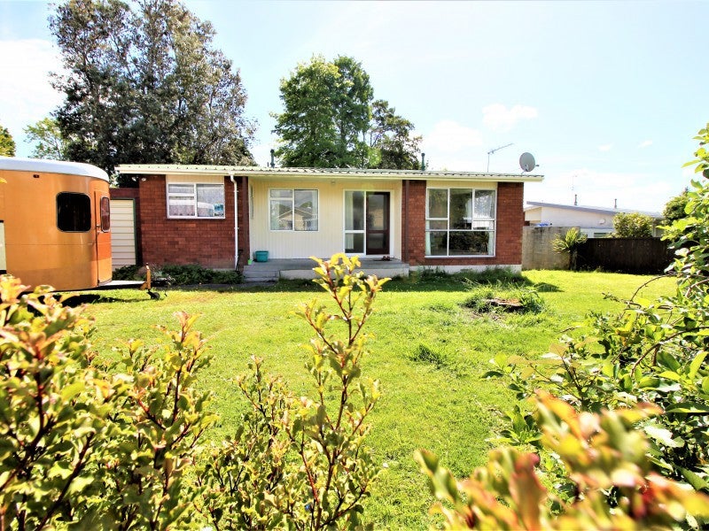 16 Magee Place, Chartwell, Hamilton - Carousel 2