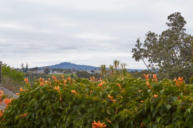 21A Rutherford Terrace, Meadowbank, Auckland - Carousel 2