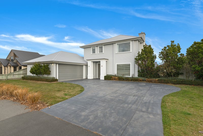 23 Foresters Crescent, Parklands, Christchurch - Carousel 1