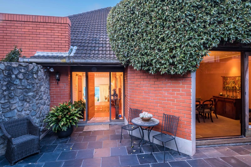 3 Bayview Terrace, Oriental Bay, Wellington - Carousel 1