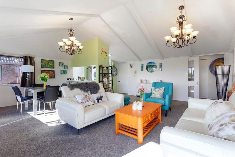 6/3 Karitane Drive, Cashmere, Christchurch - Carousel 1