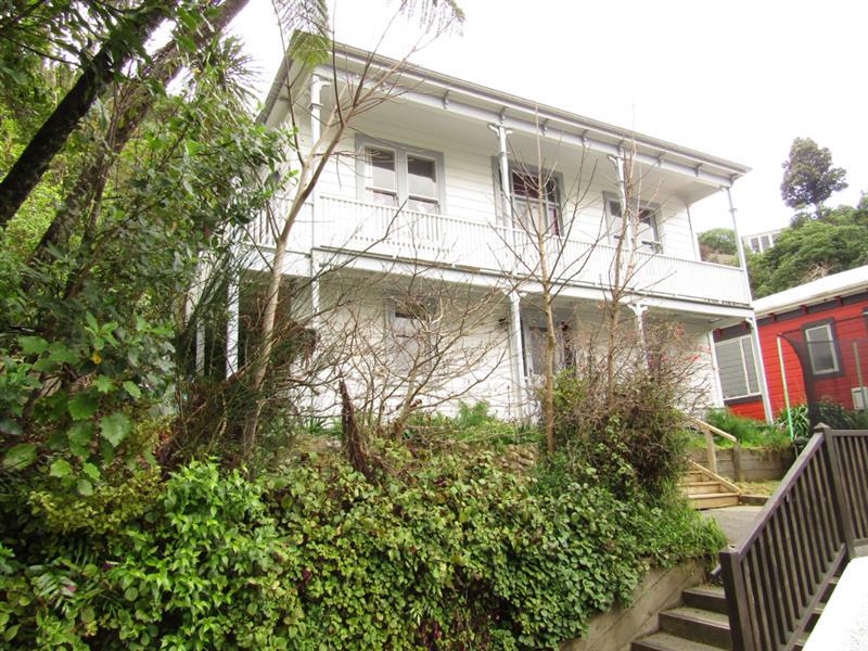 28 Rangiora Avenue, Kaiwharawhara, Wellington - Carousel 1