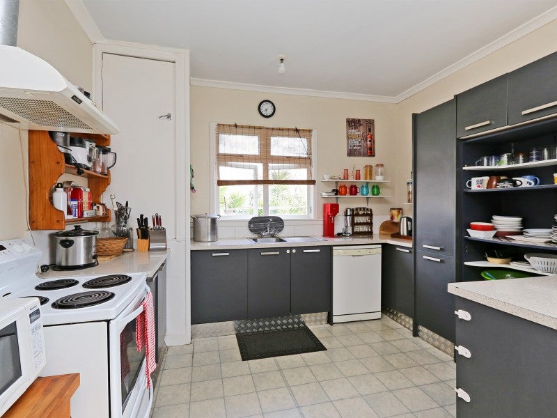 1024 Beatty Street, Mayfair, Hastings - Carousel 2