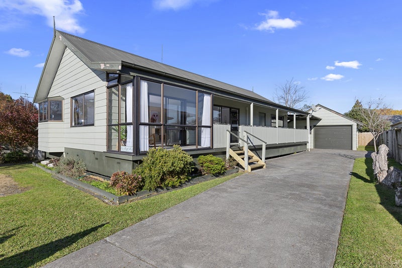 3 Kowhai Street, Hamilton Lake, Hamilton - Carousel 2