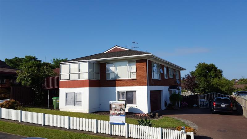 39 Highland Park Drive, Highland Park, Auckland - Carousel 1