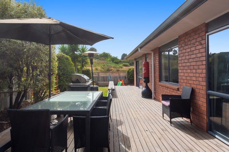 45 Lisa Place, Brookfield, Tauranga - Carousel 1