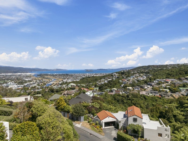 93 Viewmont Drive, Harbour View, Lower Hutt - Carousel 19