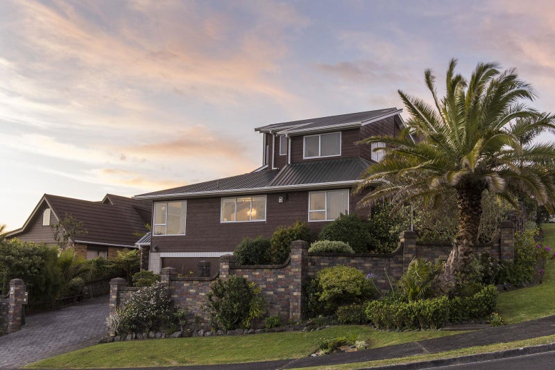9 Niagara Crescent, Lynfield, Auckland - Carousel 1