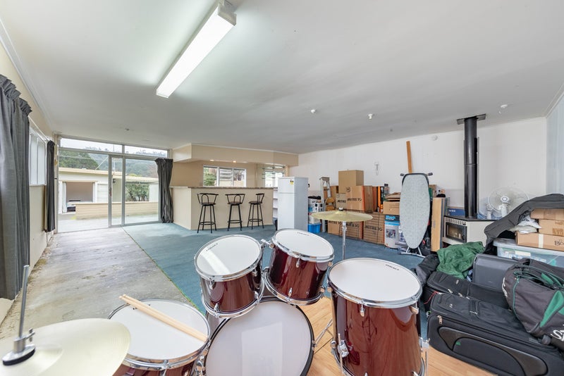 429 Stokes Valley Road, Stokes Valley, Lower Hutt - Carousel 18