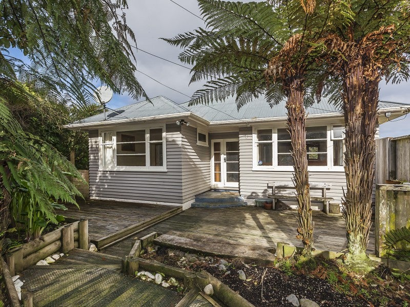192 Miromiro Road, Normandale, Lower Hutt - Carousel 18