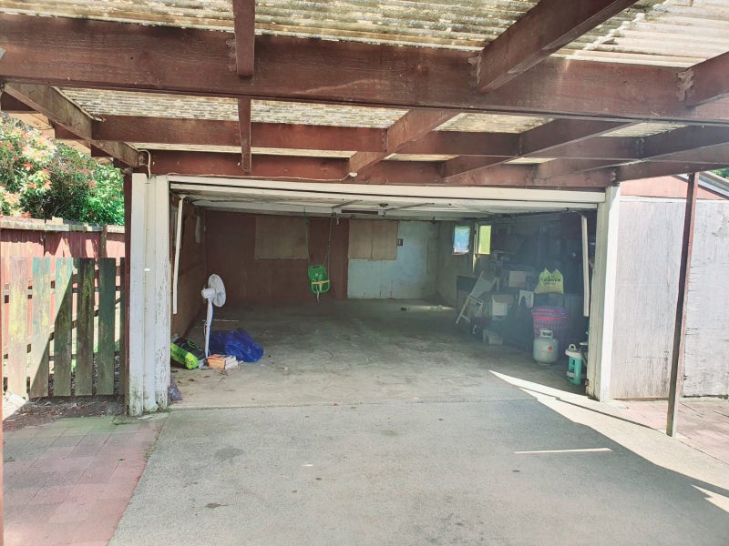 20 Puhinui Road, Manukau, Auckland - Carousel 17